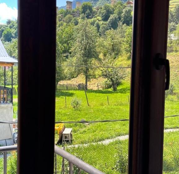 اتاق استاندارد با چشم‌انداز, Bala S House