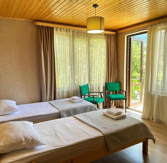 اتاق استاندارد با چشم‌انداز, Bala S House