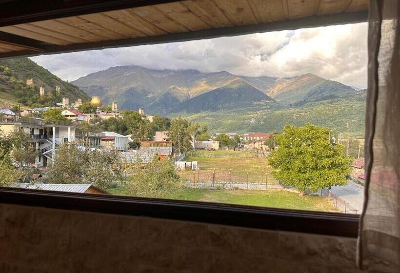 اتاق خانوادگی, Bala S House