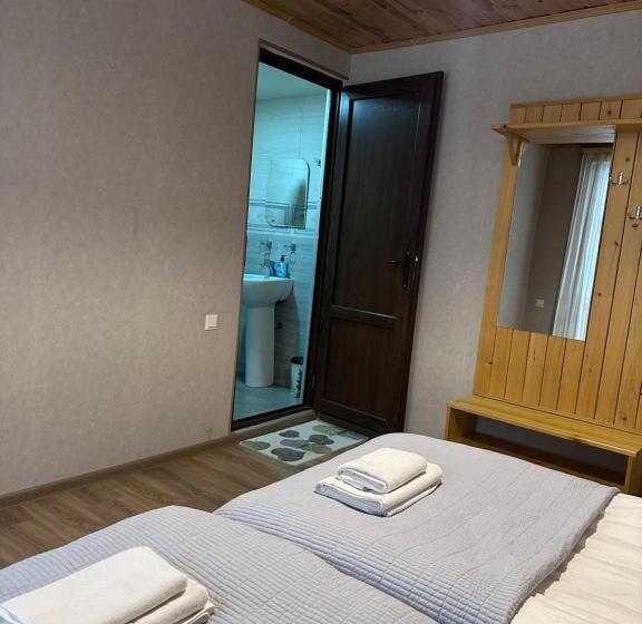 اتاق استاندارد با چشم‌انداز, Bala S House