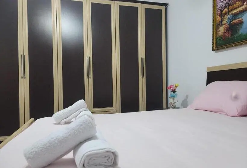 اتاق استاندارد با سرویس بهداشتی مشترک, Guest House Marjo