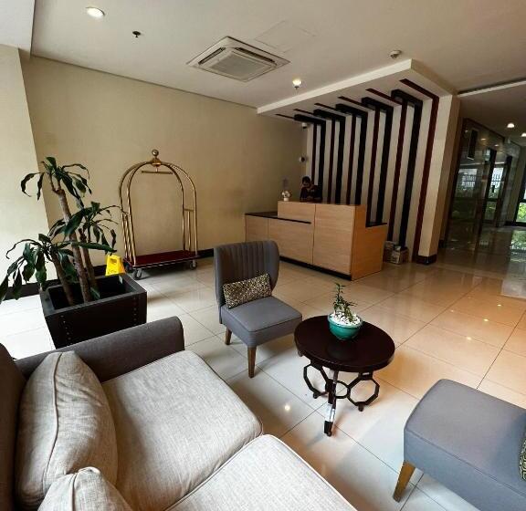 标准工作室带阳台, Studio 8th Fl With Balcony Across Terminal 3 Airport