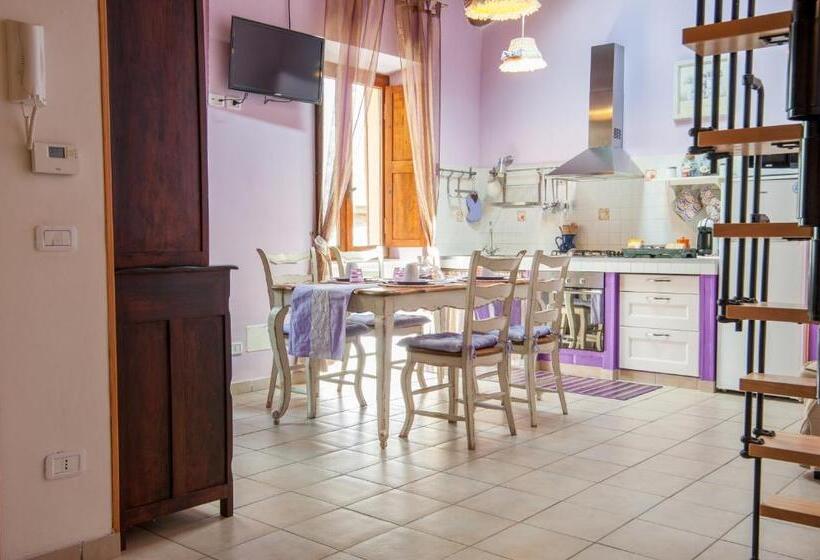 سوییت, La Suite Del Borgo