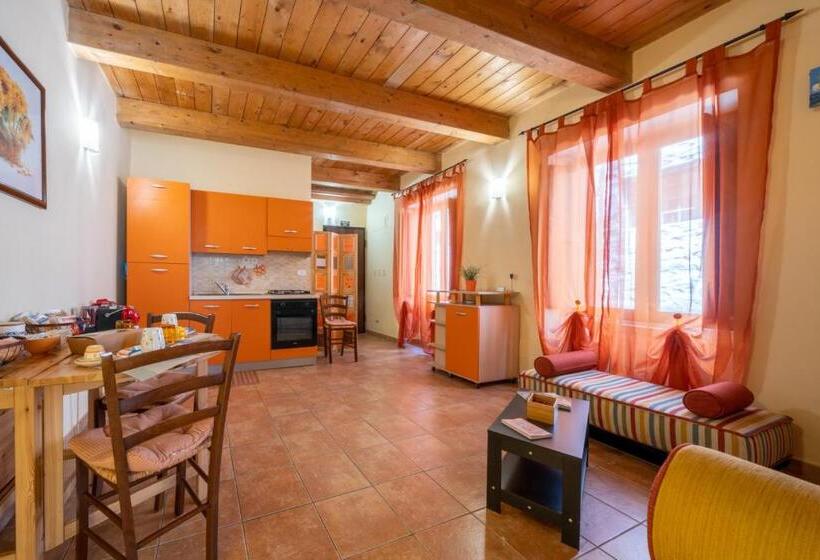 آپارتمان 1 خوابه, La Suite Del Borgo