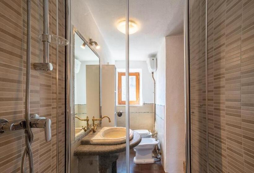 آپارتمان 1 خوابه با چشمانداز باغ, La Suite Del Borgo