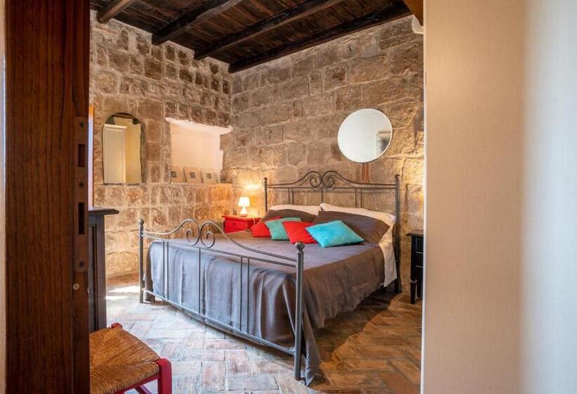 آپارتمان 1 خوابه با چشمانداز باغ, La Suite Del Borgo