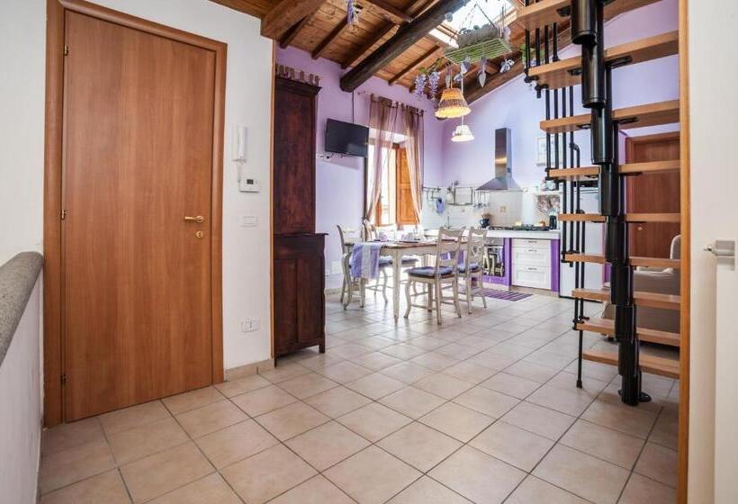 سوییت, La Suite Del Borgo