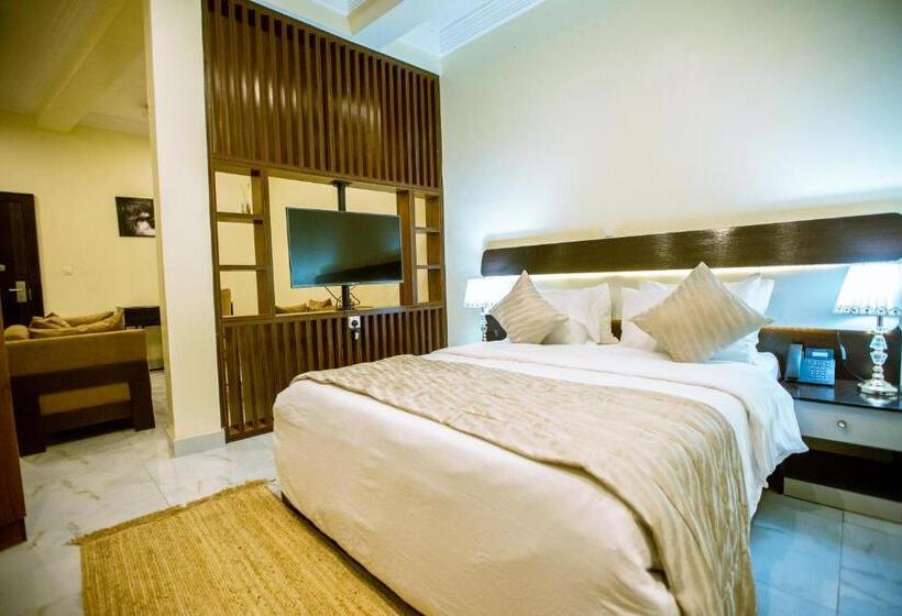 سوییت اجرایی, Apartment 79 Hotel & Suite