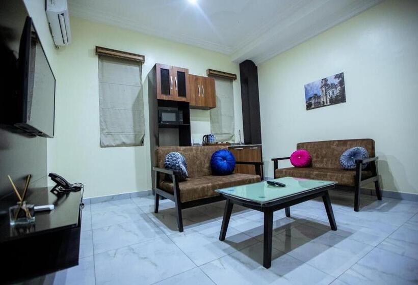 سوییت, Apartment 79 Hotel & Suite