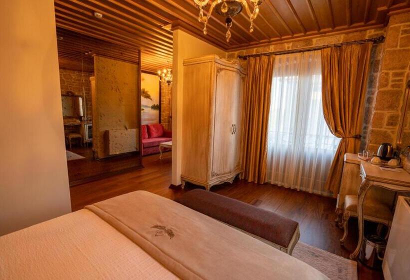 标准间带游泳池, Cunda Baradi̇el