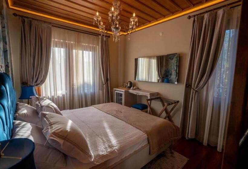 高级大房间, Cunda Baradi̇el