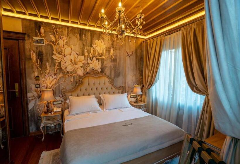 高级大房间, Cunda Baradi̇el