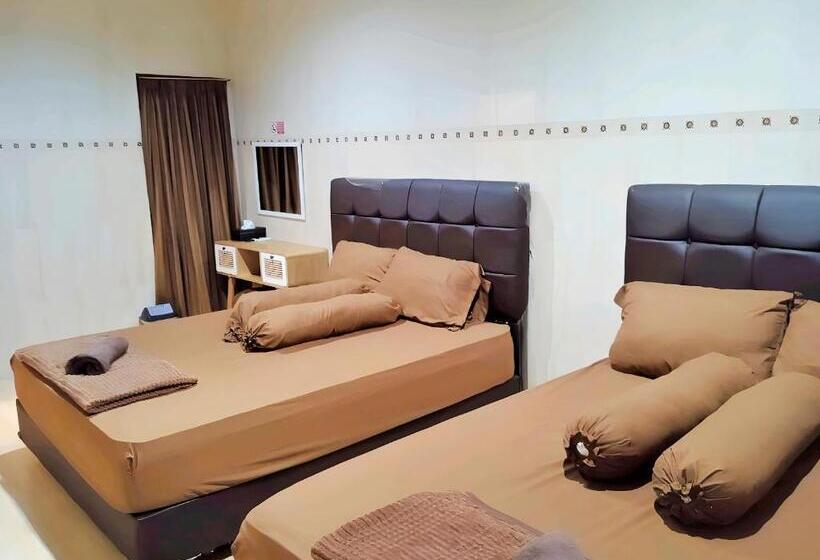 غرفة سوبيريور عائلية, De Patuk Homestay