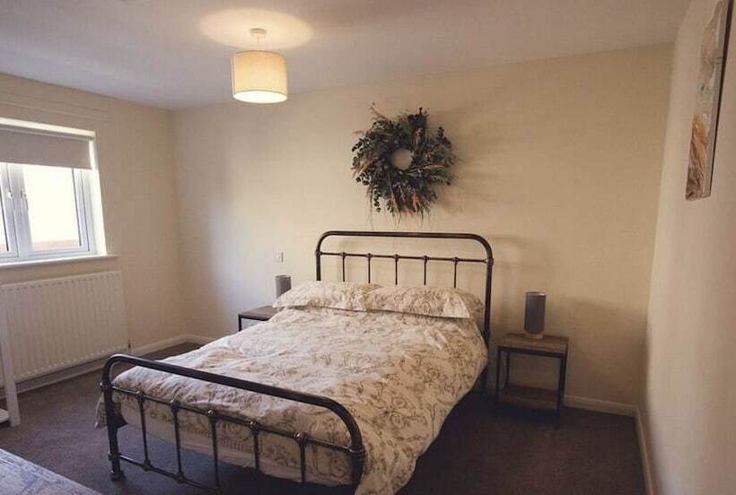 Номер Стандарт, Farmyard Inn