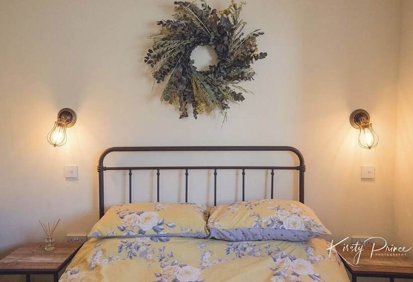 Номер Стандарт, Farmyard Inn