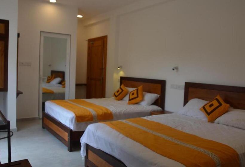 غرفة ديلوكس ثلاثية, House On The Bend