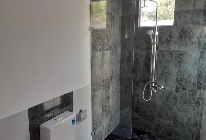 غرفة سوبيريور سرير كينج, House On The Bend