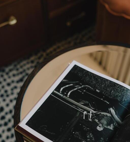 디럭스 룸 킹사이즈 침대, The Leinster