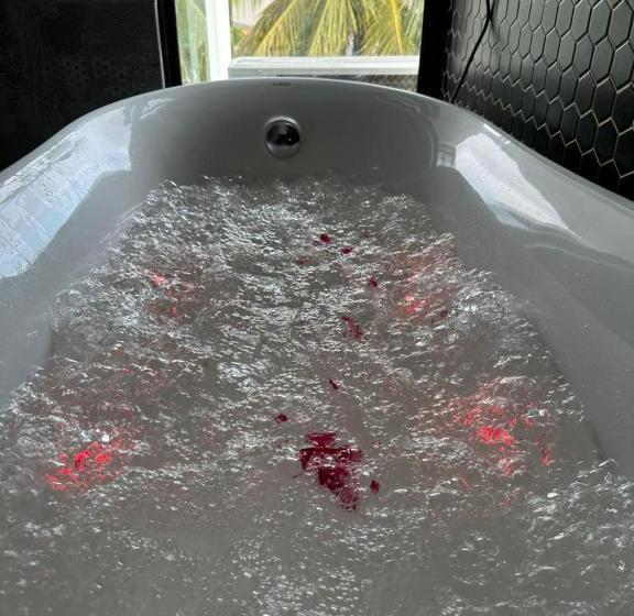 Номер Deluxe, Mzion Hotel Weligama