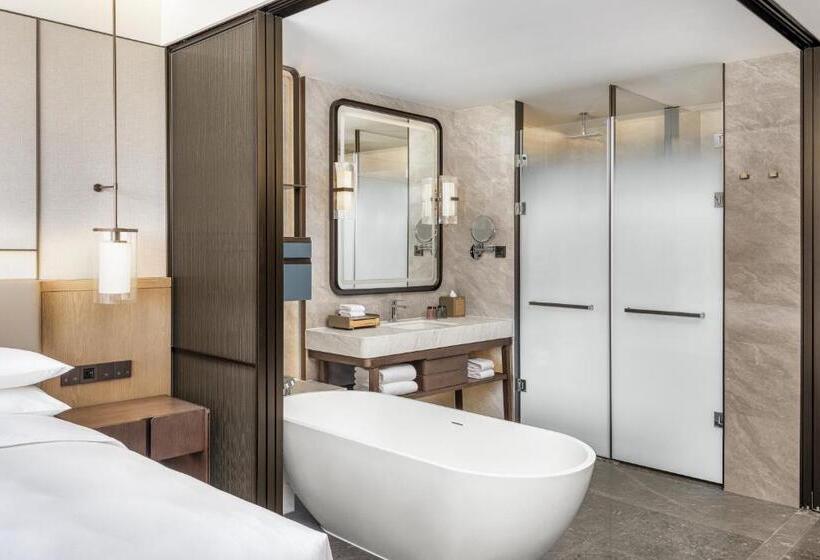 带大床的俱乐部房间, Shaoxing Marriott Hotel Shangyu