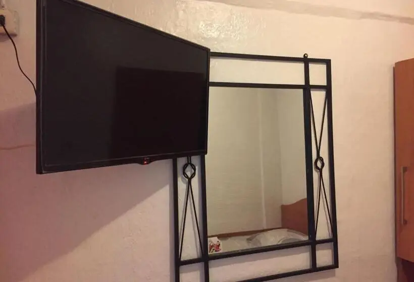 اتاق استاندارد یک تخته با سرویس بهداشتی مشترک, Hostal Quinta Normal