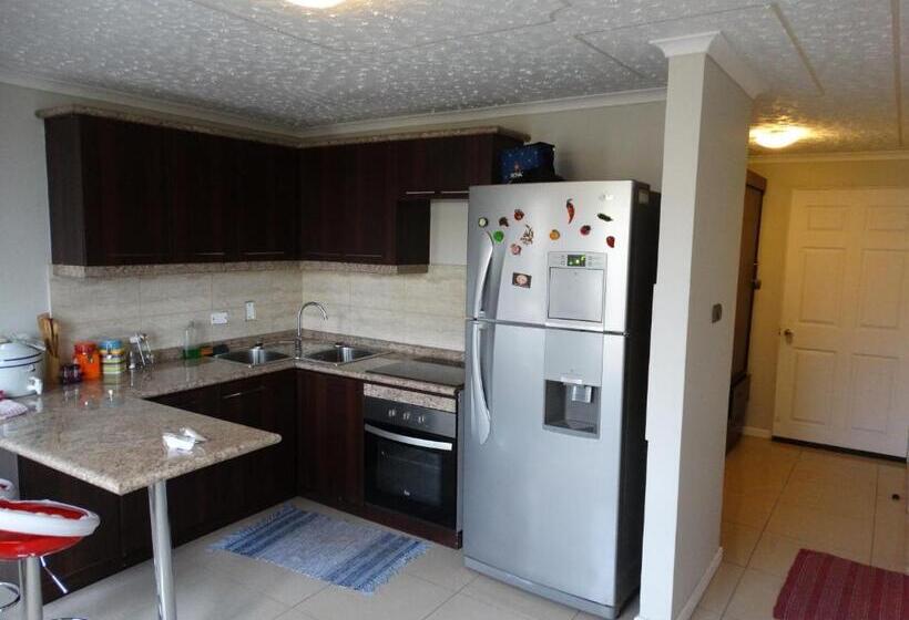 سوئیت 2 خوابه, Hostal Quinta Normal