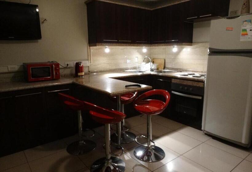 سوئیت 2 خوابه, Hostal Quinta Normal