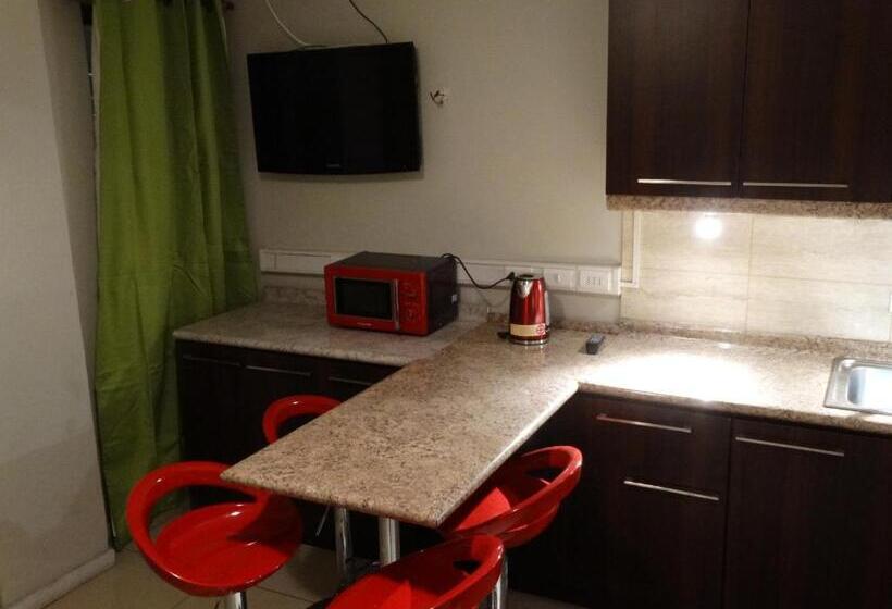 سوئیت 2 خوابه, Hostal Quinta Normal