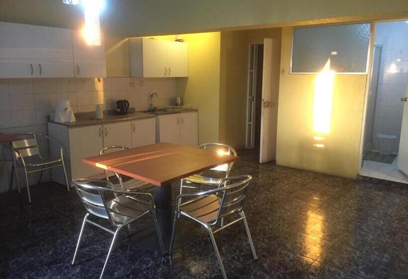 آپارتمان 2 خوابه, Hostal Quinta Normal