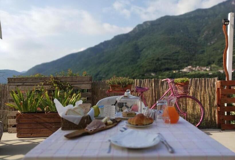 キングサイズベッドのスタンダードルーム, B&b Valchisone