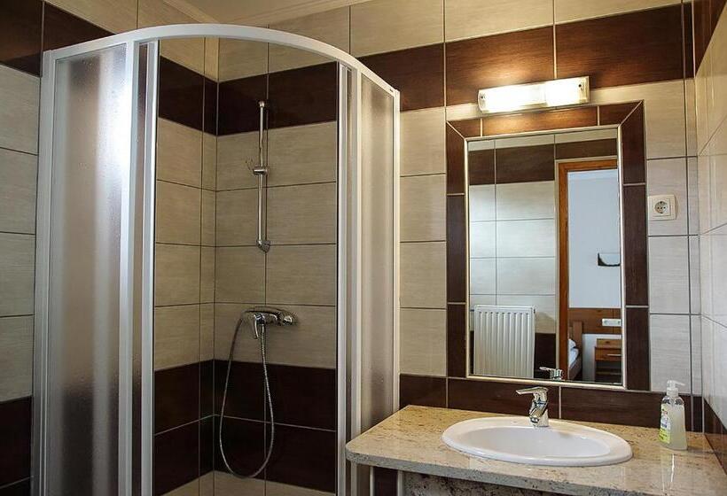 スタンダード４人部屋, Kispipa Panzió