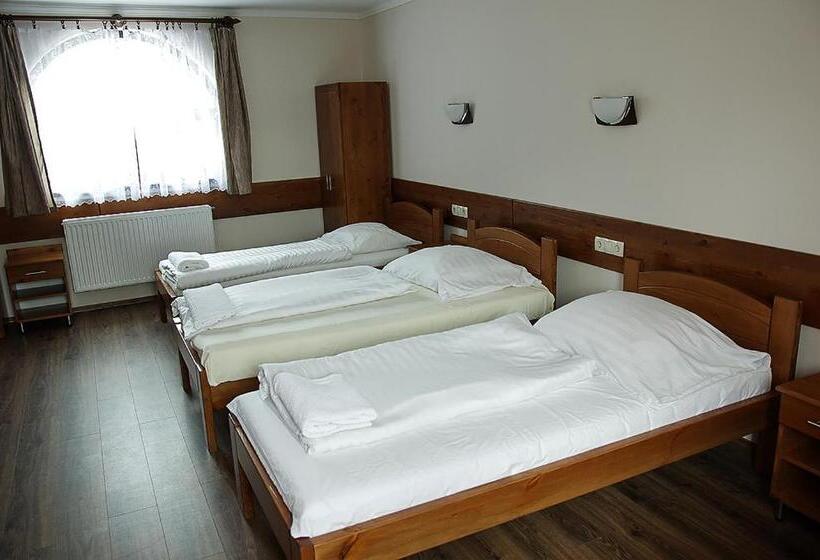 スタンダード４人部屋, Kispipa Panzió