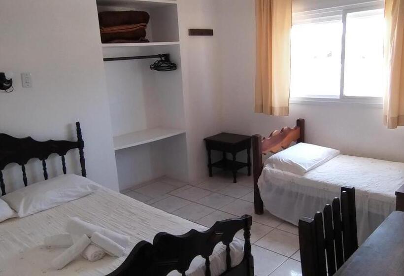 スタンダードトリプルルーム, Mariluz