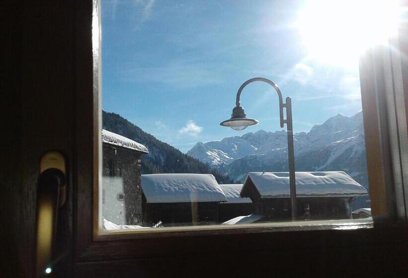 اتاق استاندارد با چشم‌انداز, Ski