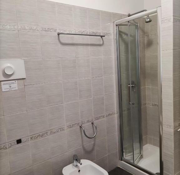 Standard Triple Room with Terrace, B&b Ariosto 26