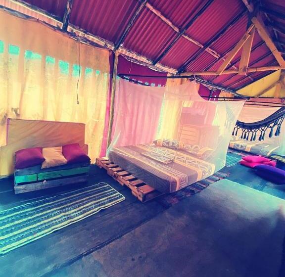 غرفه قياسيه سريرين مزدوجين, Posada Tipiland La Casa Del Mono