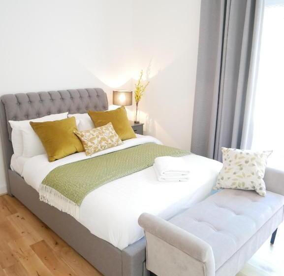 בית, חדר שינה 1, The Lakes Getaway And Hot Tub