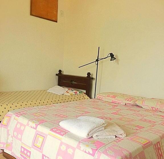 اتاق سه نفره دلوکس با چشمانداز دریا, Casa Das Fragatas Cama E Café