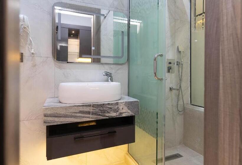 استودیو استاندارد با تخت کینگ, Gta Hotel Ikeja