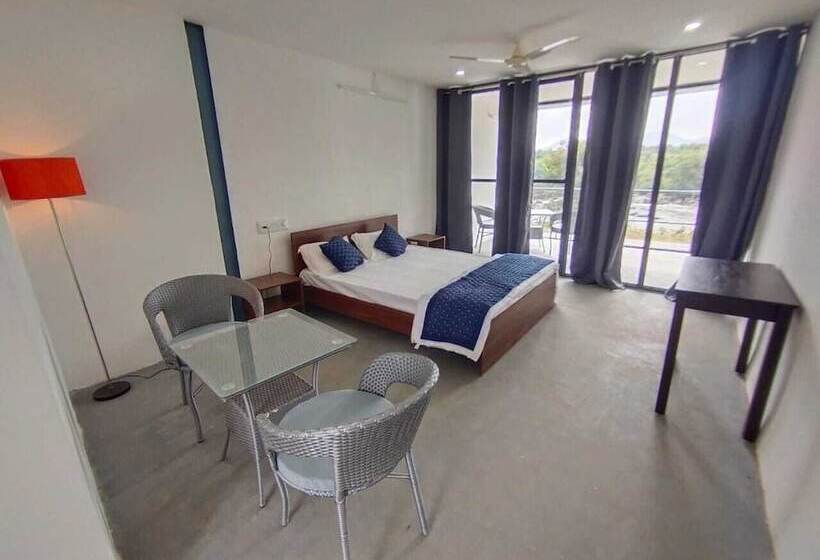 חדר דלוקס, Athmaveda   Shivanasamudra