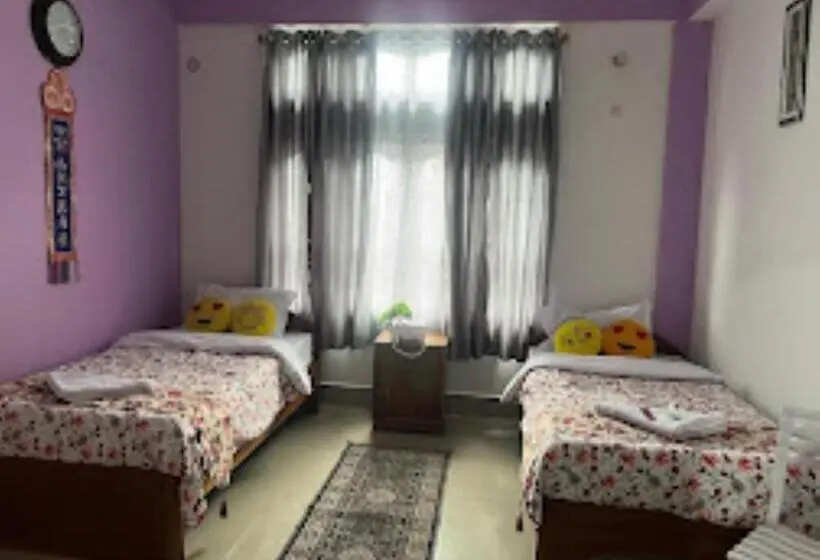 Standard Yhden Hengen Huone, Comfy Stay Tawang