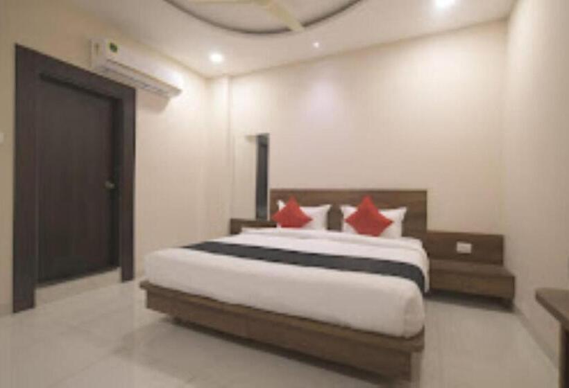 Номер Deluxe, Solitude 24,indore