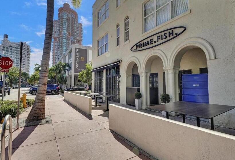 شقة غرفة واحدة مطلة على حمام السباحة, Park Place South Of Fifth