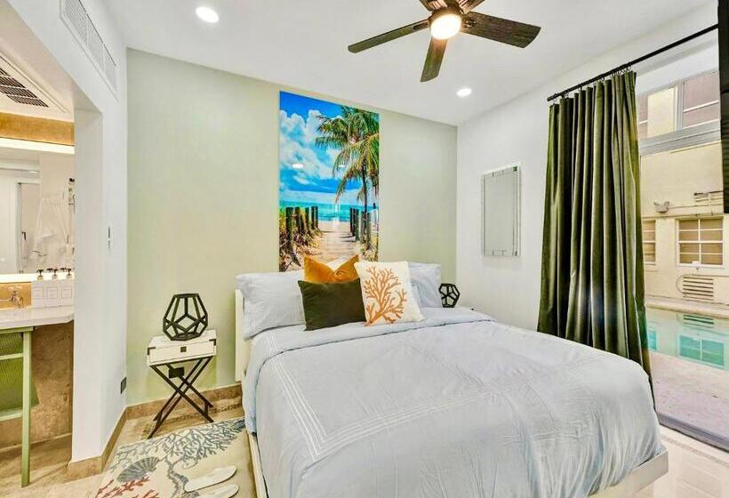 شقة غرفة واحدة مطلة على حمام السباحة, Park Place South Of Fifth