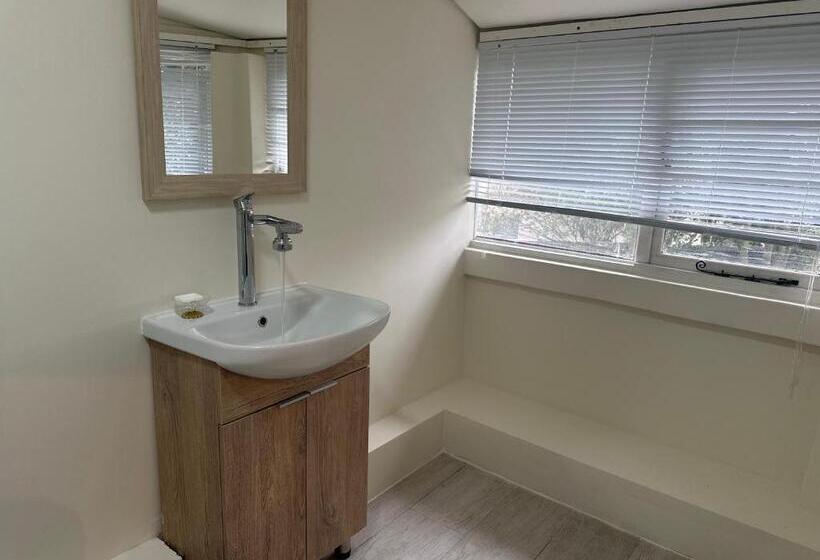 غرفة ديلوكس سرير كينج, Yvonne’s House