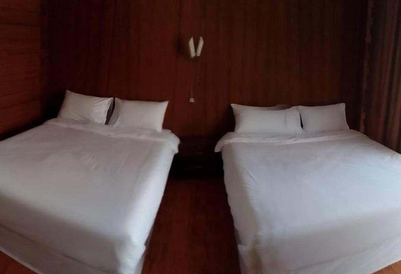 Четырехместный Номер Стандарт Вид на Сад, Pruksatara Garden