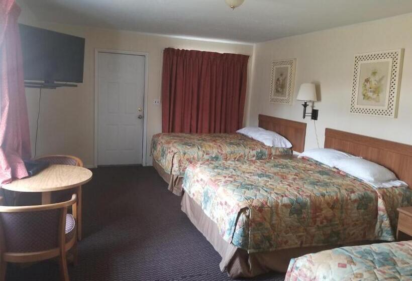 Трехместный Номер Базовый, Sooner Motel