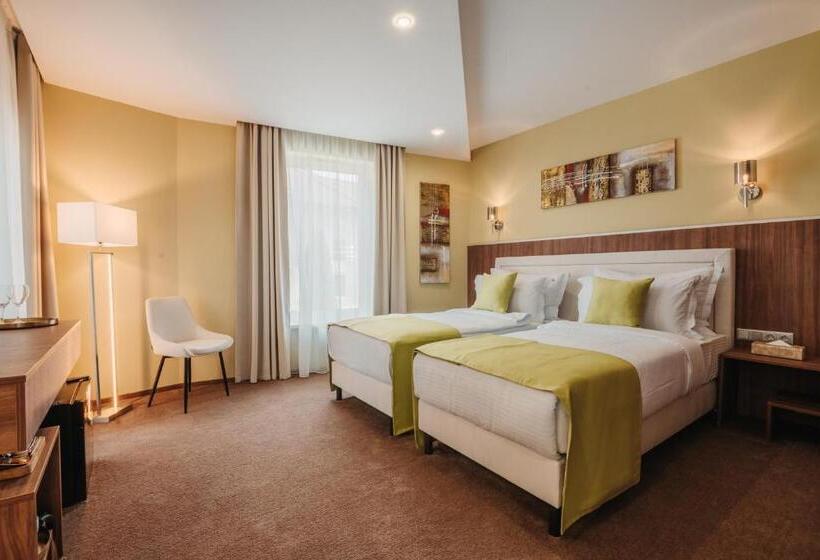 标准间, Pensiunea Gambrinus