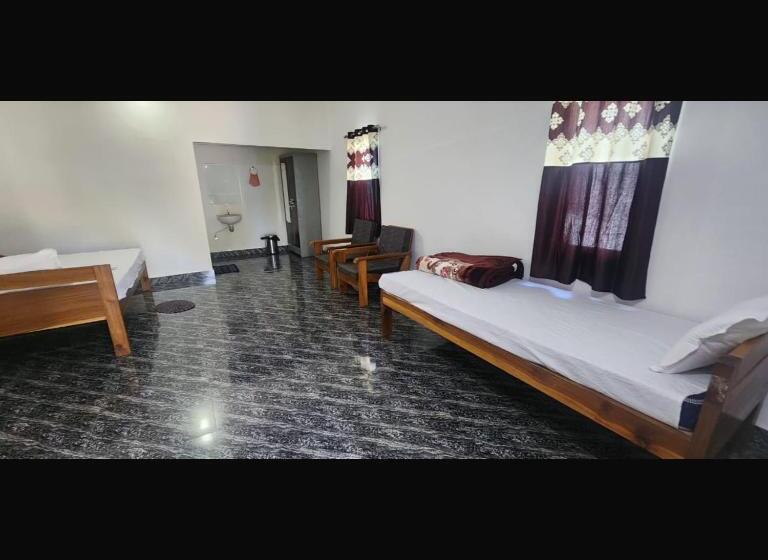 Номер Стандарт Трехместный, Falcon Jungle Resort