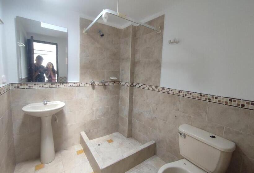 Номер Стандарт, Habitaciones Con 1 Cama Y Baño Privado